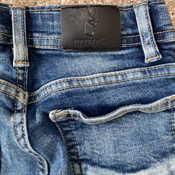 Makobi Kid Jeans- Size 4 - Picture 3 of 6